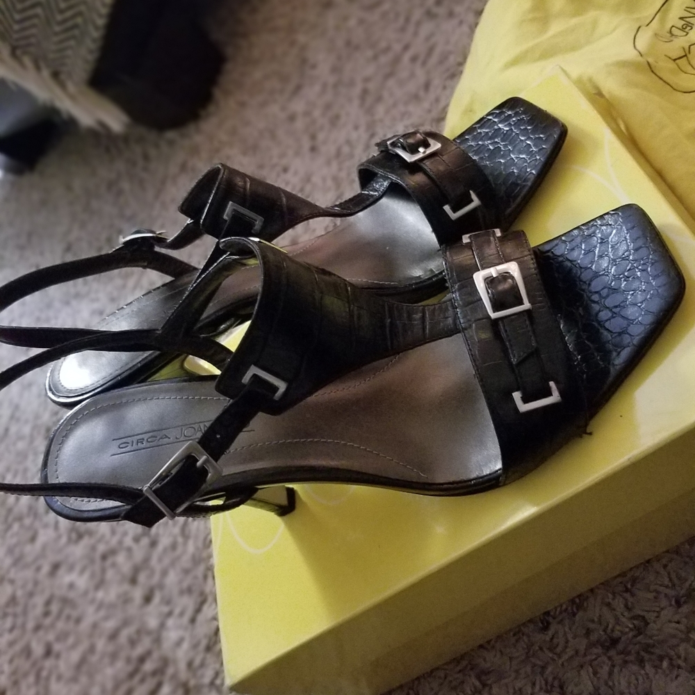 Joan & David Sling Back Sandals
